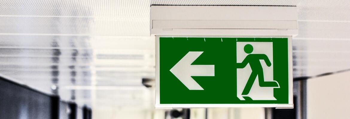 Nueva normativa de luminarias de emergencia